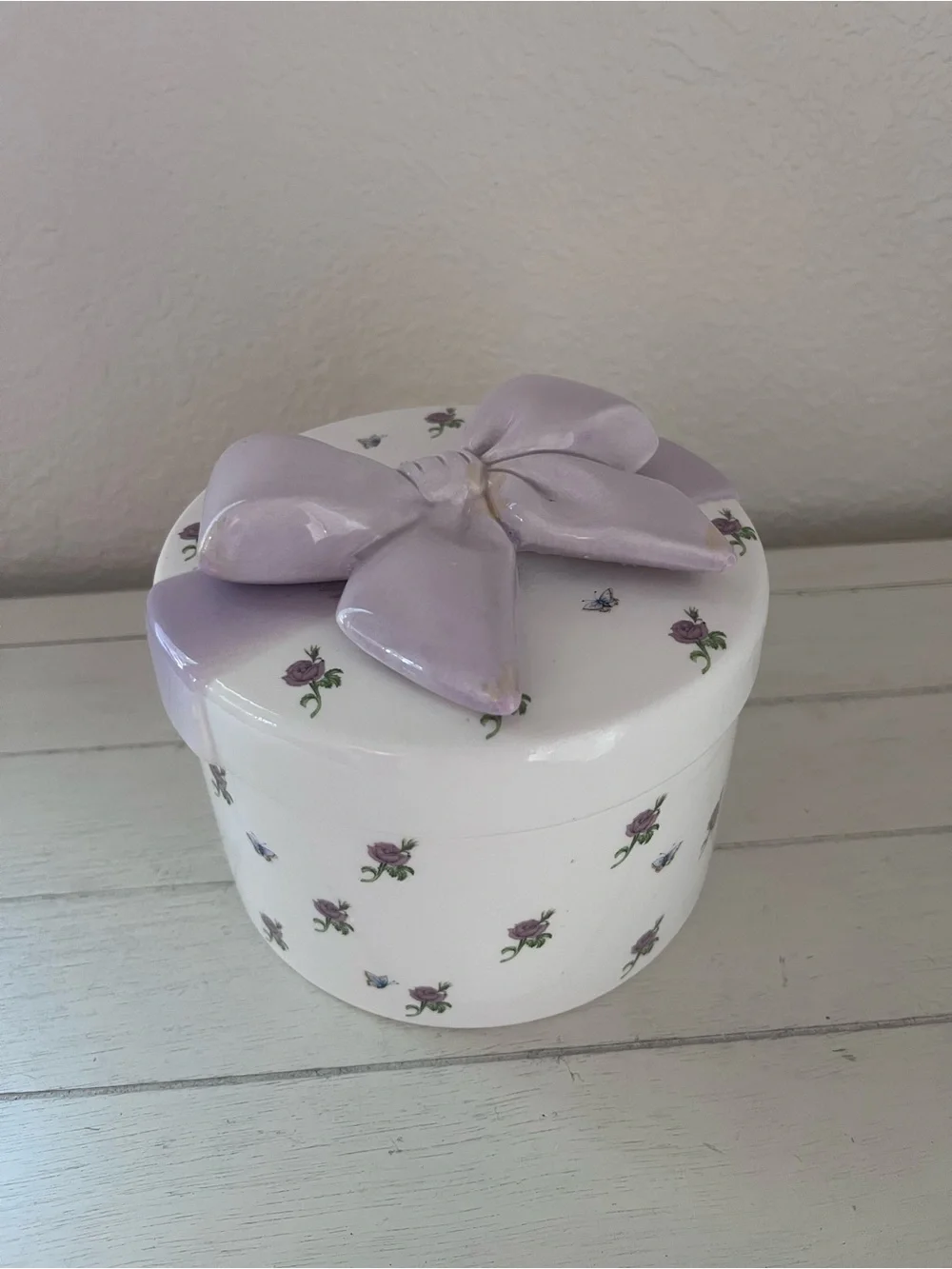 Vintage Teleflora Ceramic Bow Floral Trinket Jewlery Box Decor